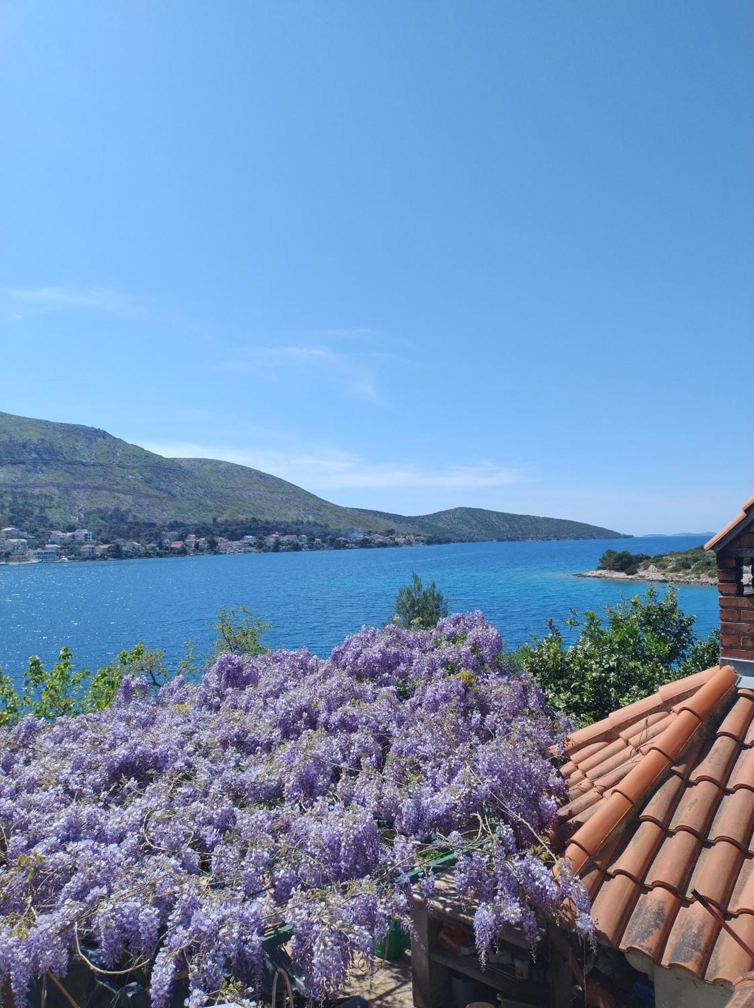 Direkt Na Moru - Bungalov Apartment Sibenik Bagian luar foto